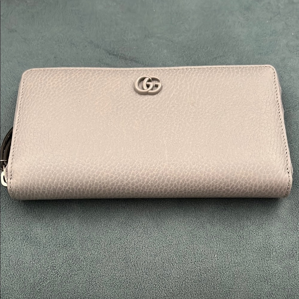 Gucci Marmont Gray Leather Wallet